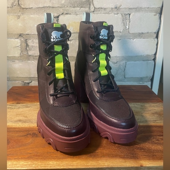 Sorel Brex Heel Lace Boot, Waterproof, Rainboot, Berry, Sz. 5.5 - Picture 4 of 16